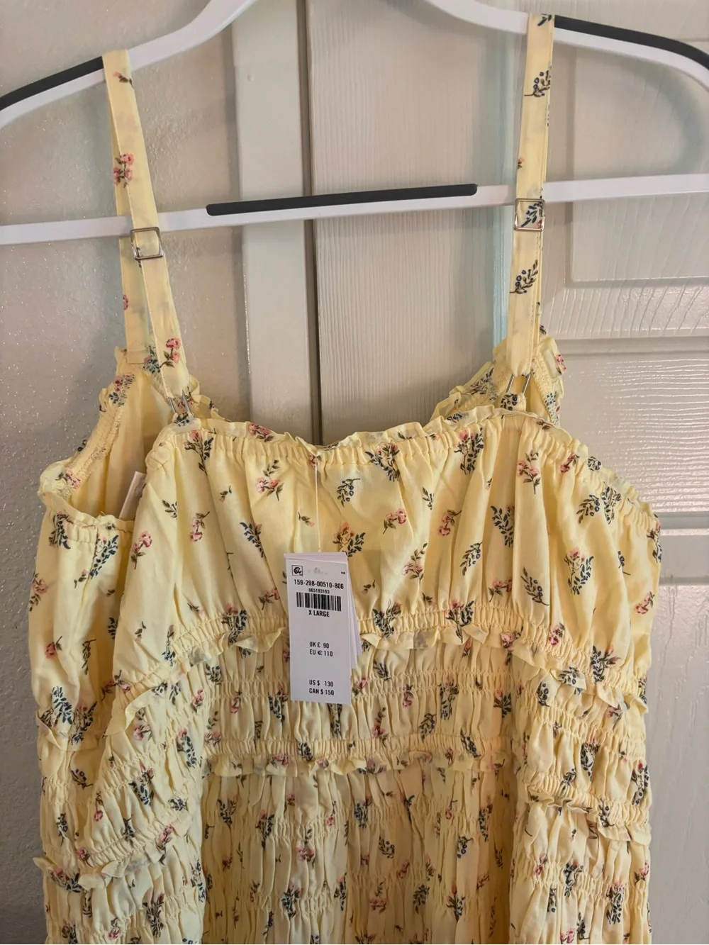 Abercrombie & Fitch lightweight yellow